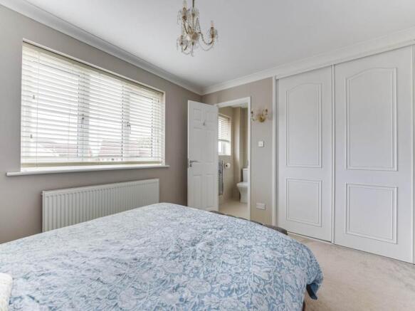 Bedroom 1 (2)