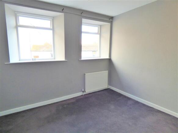 3 bed Apartment to rent Image 7