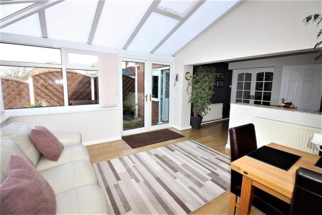 Conservatory/kitchen