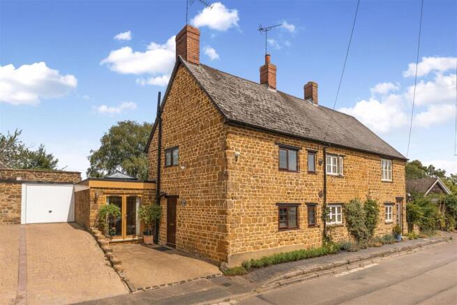 Old Stone Cottage, Creampot Lane, Cropredy-1.jpg