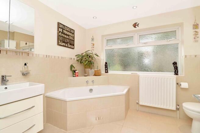En suite bathroom