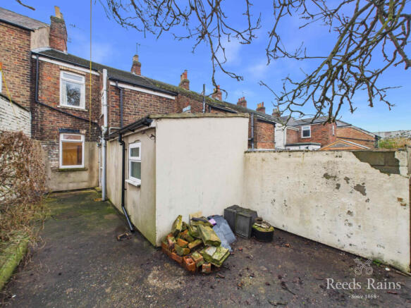 2 bed Terraced for sale Image 6