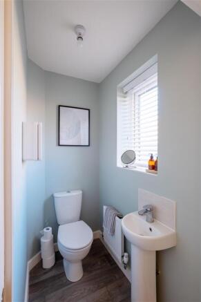 10 Kirkburn Drive HE-27.jpg