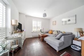 Flat 10, 16 Strand House, Wells View Drive, Bromley BR2 9UL