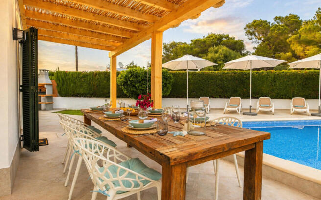 Covered terrace