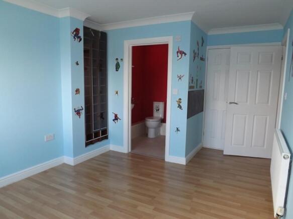 Photo 12