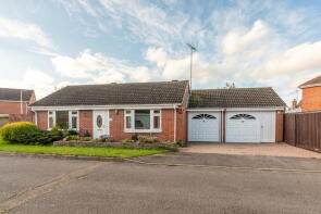 17, Longacre, Newbury RG14 6DZ