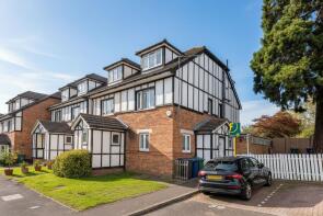 38, Heton Gardens, Hendon, London NW4 4XS