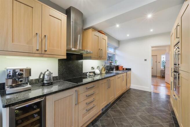 NUTFIELD ROAD  (16).jpg