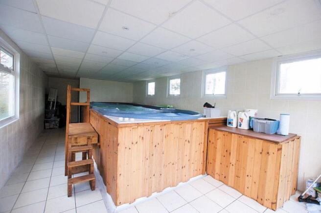 Swim & Spa...