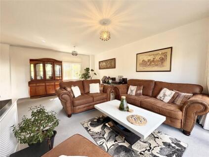 Old Brewery Way, Horndean, Waterlooville, Hampshire, PO8