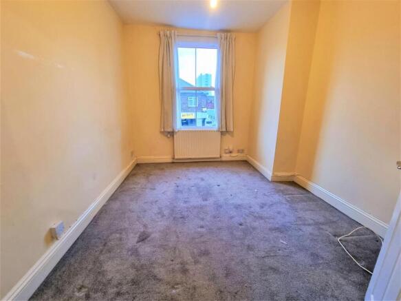 Bedroom 2 (2).jpg