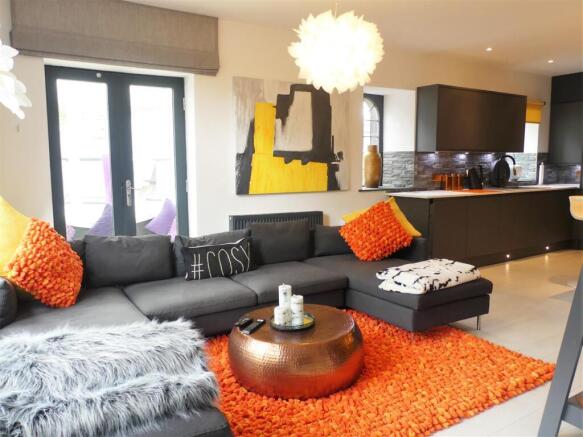 Open Plan Living Area & Kitchen