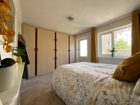 1 bed Flat for sale Image 10