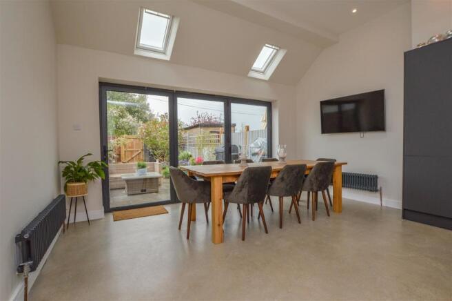 Kitchen/Dining Room