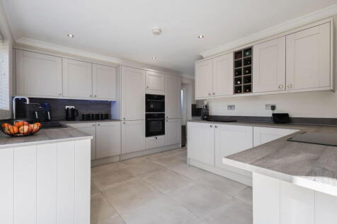 Netherwood Avenue, Castleford, WF10 2QW