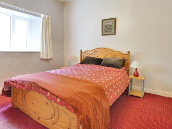 2 bed Terraced for sale Image 8