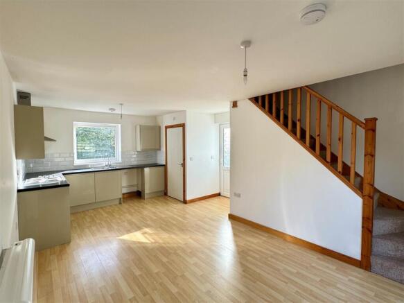 Lavinia House Lounge and Kitchen