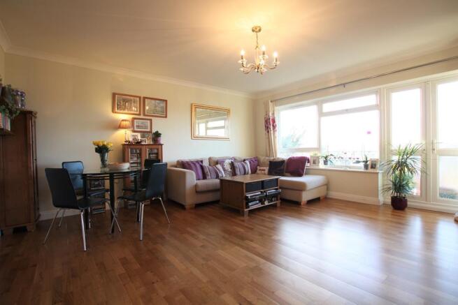 Sitting / Dining Room 