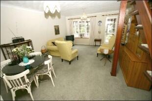 Lounge Photo 2