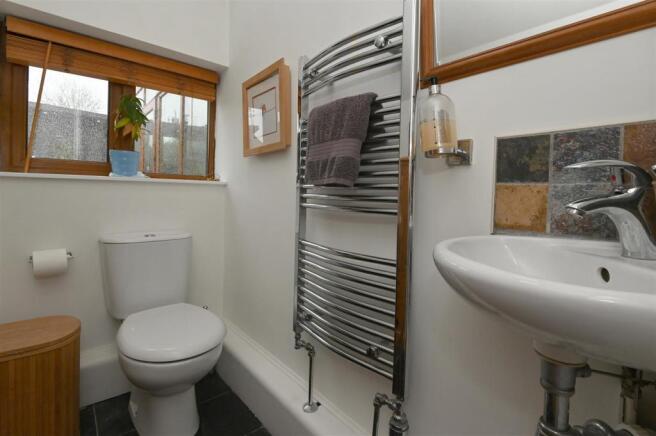 Downstairs WC.jpg