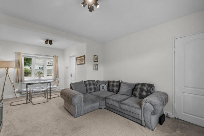 Princess Drive, Bollington, SK10 photo 3