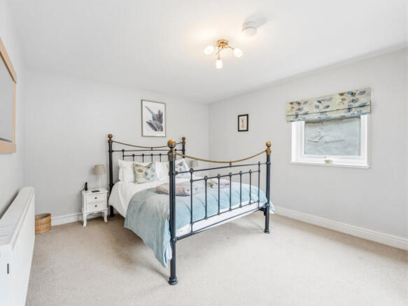 2 bed Detached Bungalow for sale Image 7