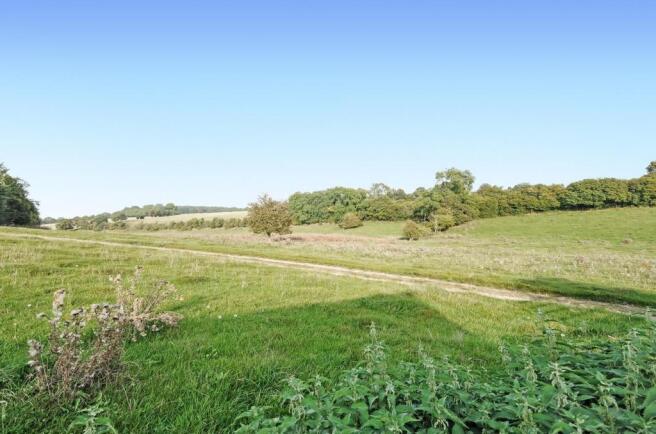 4 Milk Hall Barns - 
