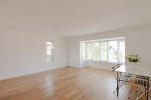 25, Linwood Close, London SE5 8UT