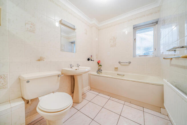 Photo 16
