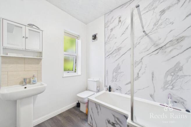 1 bed Terraced to rent Image 8