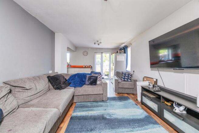 Coopers Mews, Neath Hill, Milton Keynes photo 4