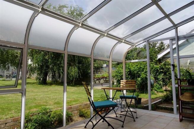 GARDEN ROOM