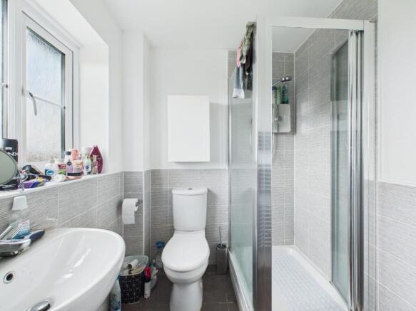 3 bed House for sale Image 10