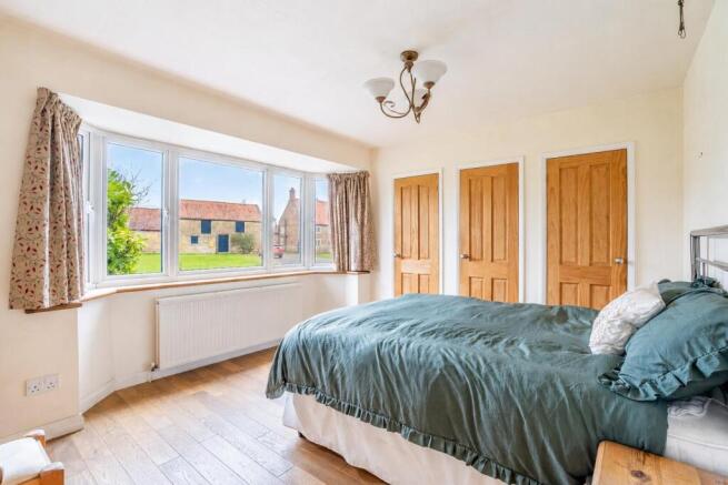 3 bed Bungalow for sale Image 8