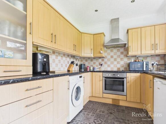 3 bed Bungalow for sale Image 8