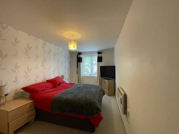 BEDROOM.jpg