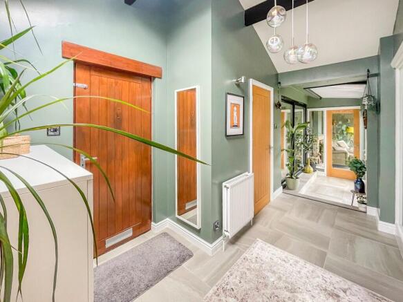 Farfield Avenue, Hepworth, HD9 photo 4