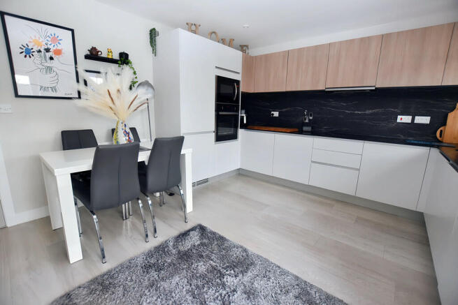 Kitchen 4