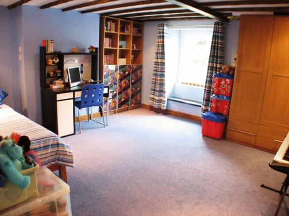 Photo 8