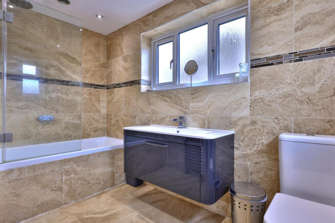 3 bed Detached for sale Image 11