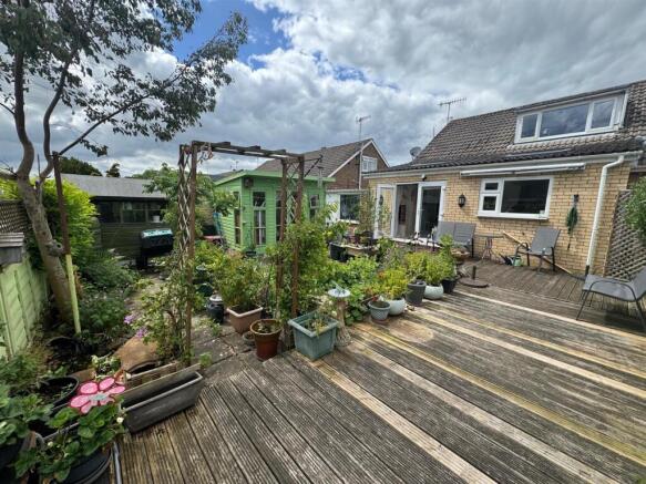 3 bed Semi-Detached for sale Image 8