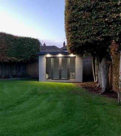Lodge pic 1.jpg