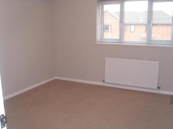 Main Bedroom (Thumbn