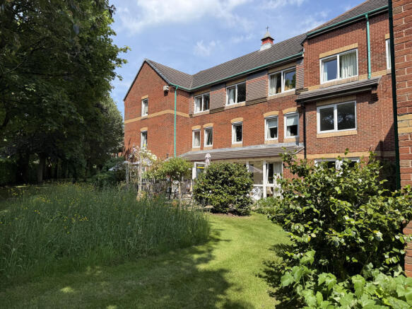 Residents Gardens and Patio