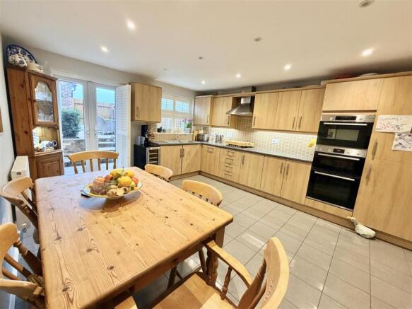 Large Dining Kitchen