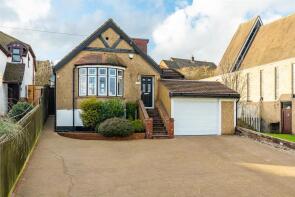 2, Northaw Road East, Cuffley, Potters Bar EN6 4LT