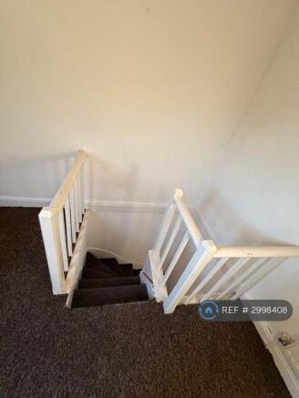 2 bed Terraced to rent Image 8