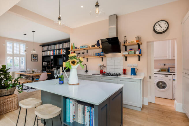 Eastnor Grove, Leamington Spa, Warwickshire CV31 1LD photo 4