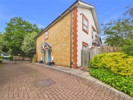 2, Jordans Mews, Twickenham TW2 5UA